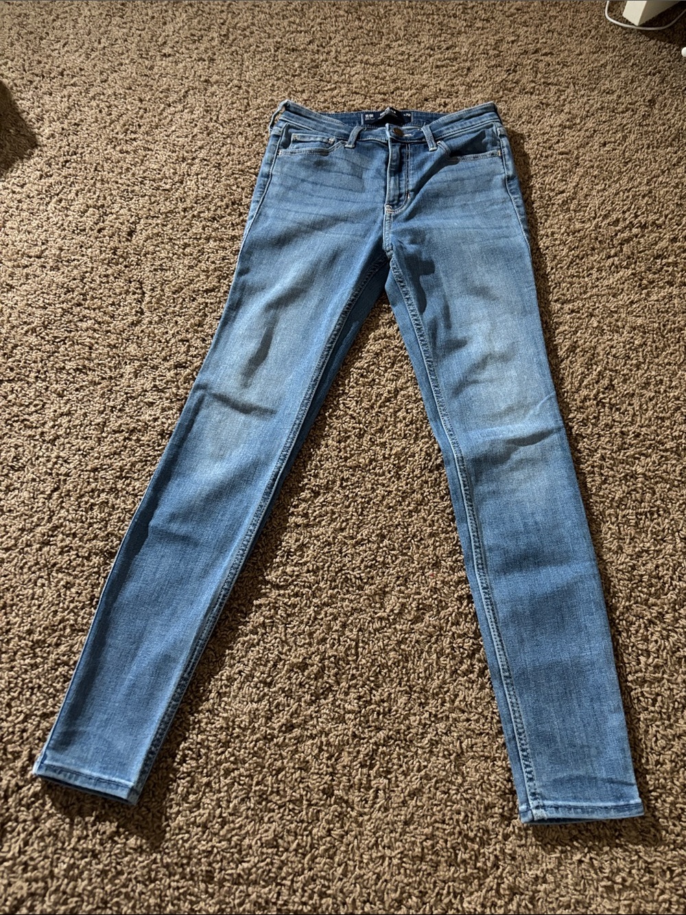 Hollister Women's Skinny Jeans in Light Blue Wash